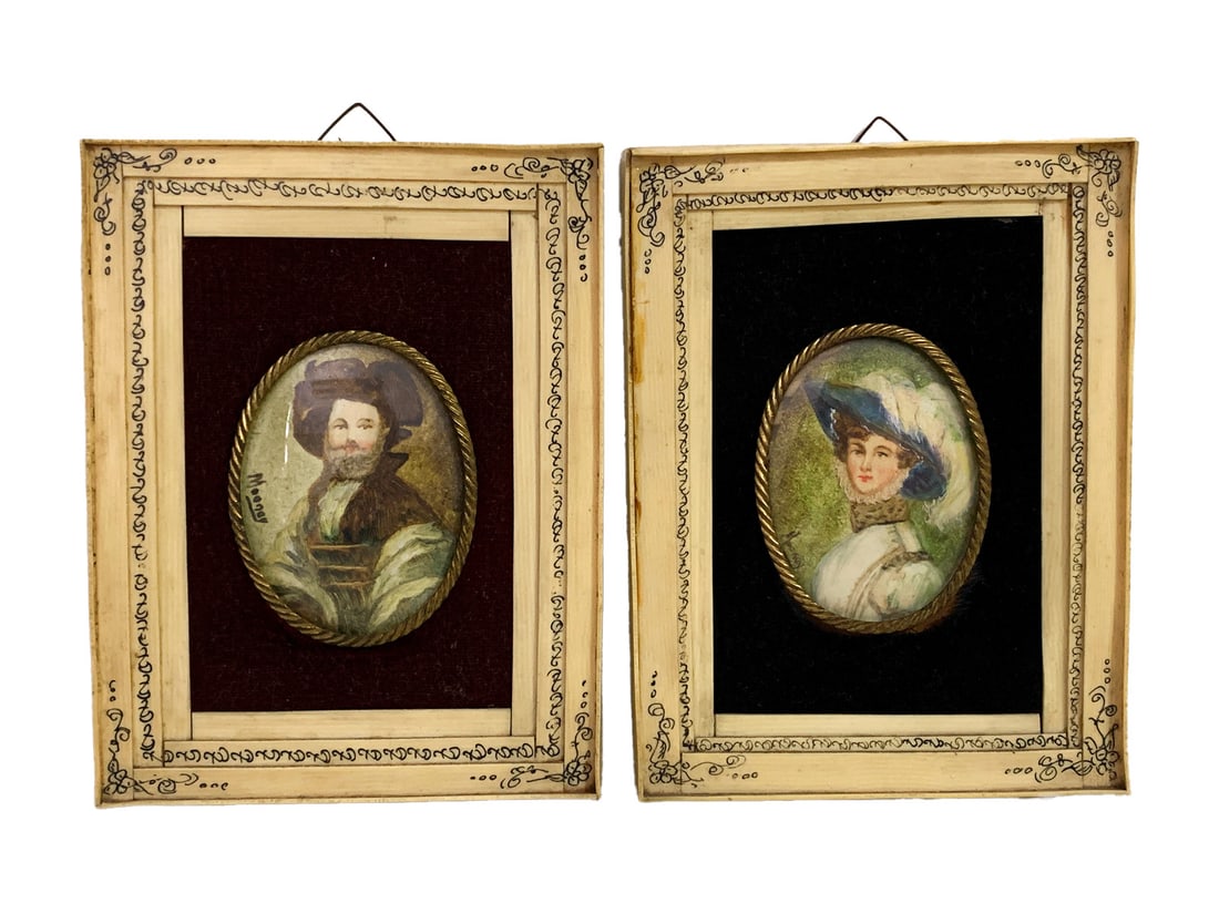 Antique French Pair of Miniature Paintings: Antique French Pair of Miniature Paintings, Bakelite Frame. 6 3/4 x 4 1/2 in framed.Local Pick up call one day before to make an appointment. TO SHIP THIS ITEM IN USA OR INTERNATIONAL, PLEASE CONTACT