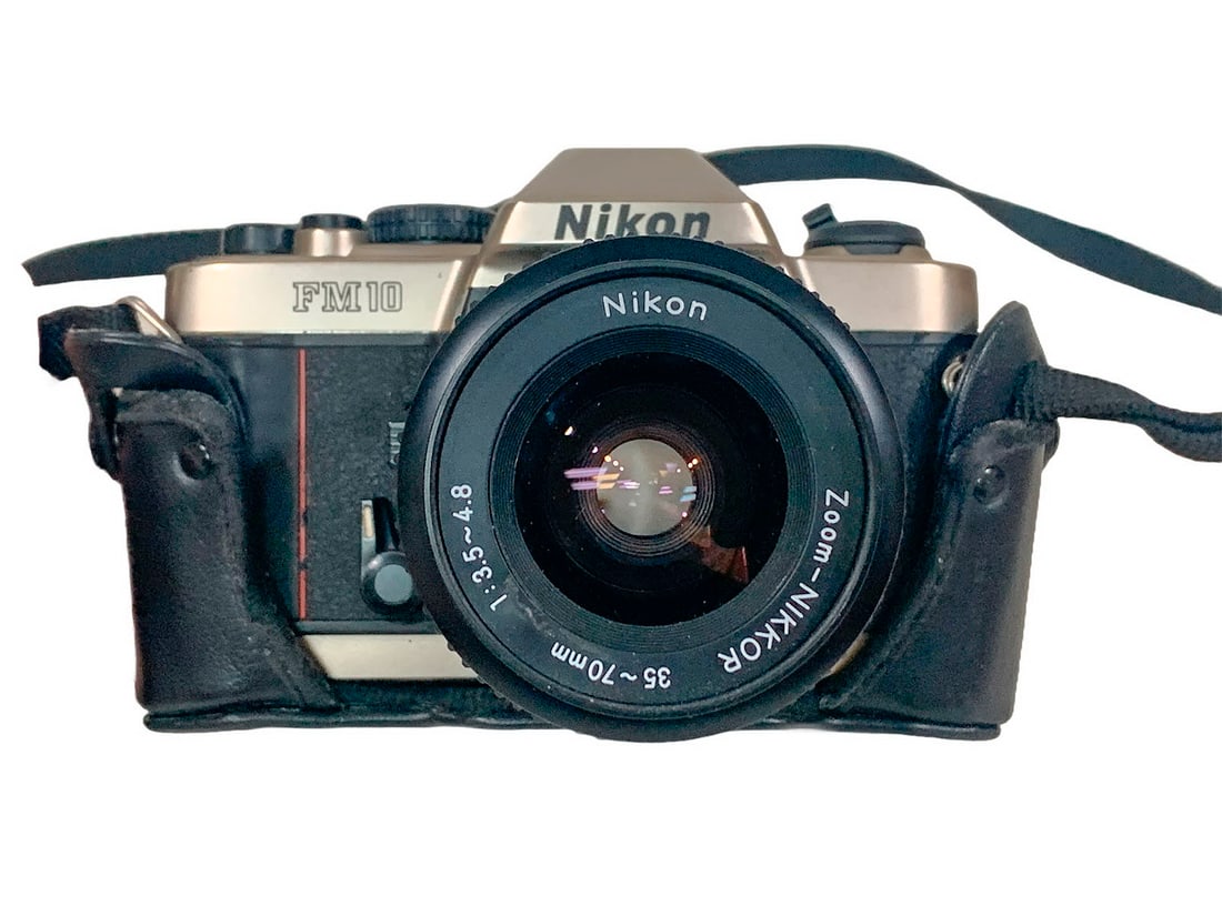 Nikon FM 10 35-70 mm Camera (1 of 10)