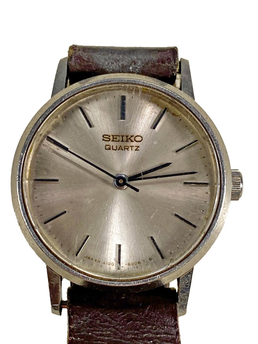 Seiko Quartz 4100-6006 Watch, 1965/70: Seiko Quartz 4100-6006 Watch, 1965/70. 1 in diameter.Local Pick up call one day before to make an appointment. TO SHIP THIS ITEM IN USA OR INTERNATIONAL, PLEASE CONTACT THE SHIPPERS : 1) UPS store1937