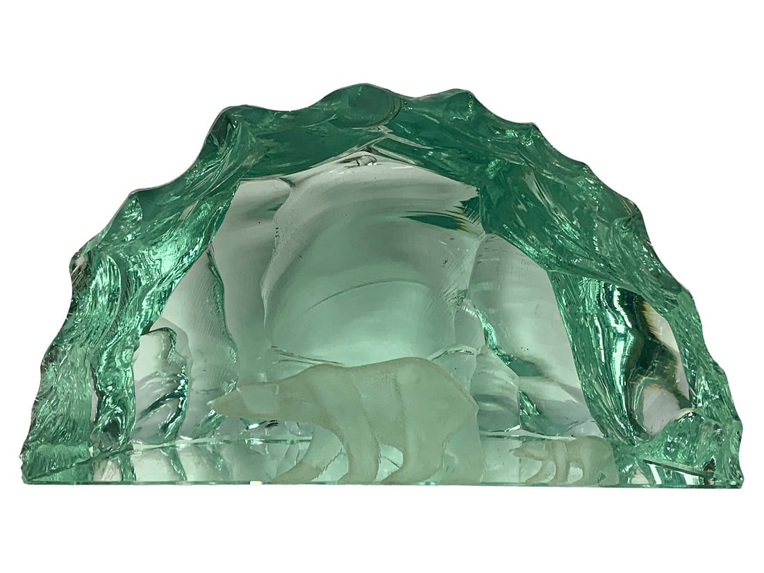 Kosta Boda by Vicke Lindstrand Polar Bear Glass Rock: Kosta Boda by Vicke Lindstrand Polar Bear Glass Rock. 6 x 10 1/2 x 4 in.Local Pick up call one day before to make an appointment. TO SHIP THIS ITEM IN USA OR INTERNATIONAL, PLEASE CONTACT THE SHIPPERS