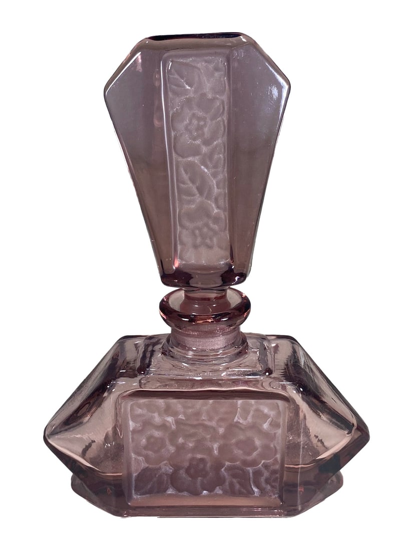 Art Deco Purple Glass Perfurm Bottle: Art Deco Purple Glass Perfurm Bottle. 6 x 4 1/4 x 1 1/2 in.Local Pick up call one day before to make an appointment. TO SHIP THIS ITEM IN USA OR INTERNATIONAL, PLEASE CONTACT THE SHIPPERS : 1) UPS sto