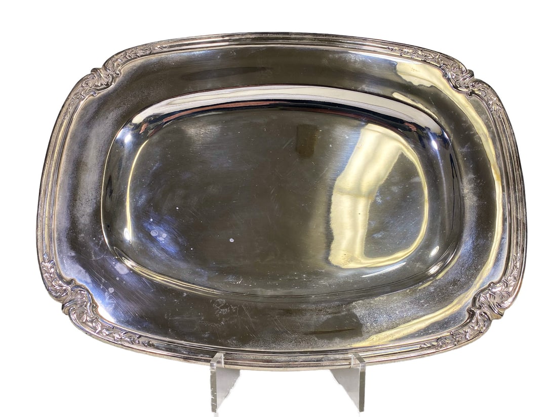 Christofle Galia, France Silverplated Tray: Christofle Galia, France Silverplated Tray. 1 1/4 x 17 7/8 x 13 in.Local Pick up call one day before to make an appointment. TO SHIP THIS ITEM IN USA OR INTERNATIONAL, PLEASE CONTACT THE SHIPPERS : 1)