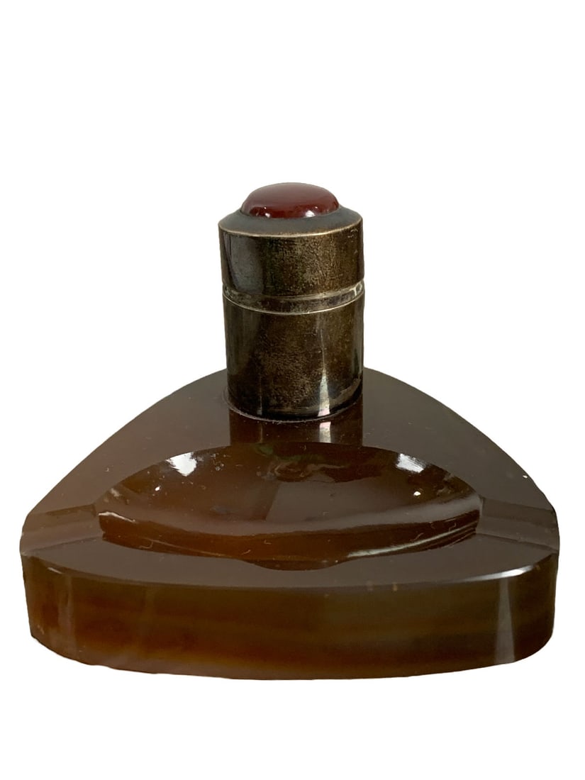 Antique Agate & Metal Lighter: Antique Agate & Metal Lighter. 2 1/4 x 3 x 3 1/4 in.Local Pick up call one day before to make an appointment. TO SHIP THIS ITEM IN USA OR INTERNATIONAL, PLEASE CONTACT THE SHIPPERS : 1) UPS store1937-