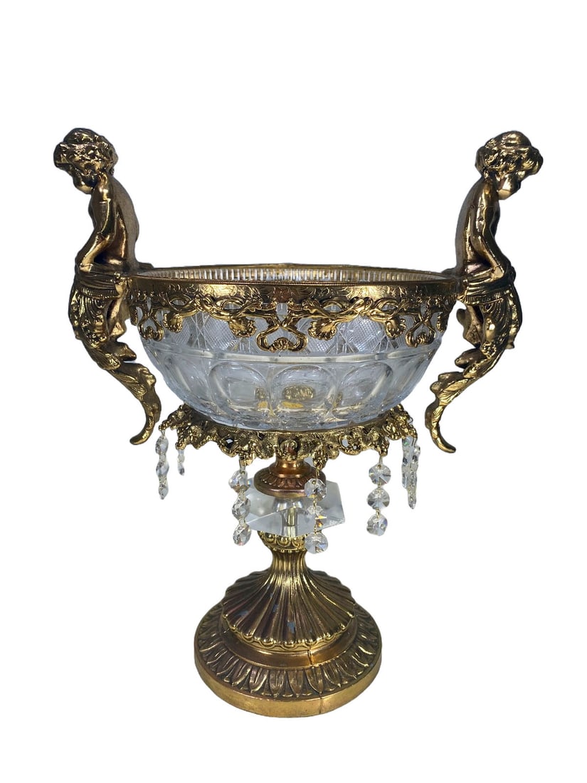 French Gilt Metal & Glass Centerpiece: French Gilt Metal & Glass Centerpiece. 15 1/2 x 12 1/2 x 8 7/8 in.Local Pick up call one day before to make an appointment. TO SHIP THIS ITEM IN USA OR INTERNATIONAL, PLEASE CONTACT THE SHIPPERS : 1) 