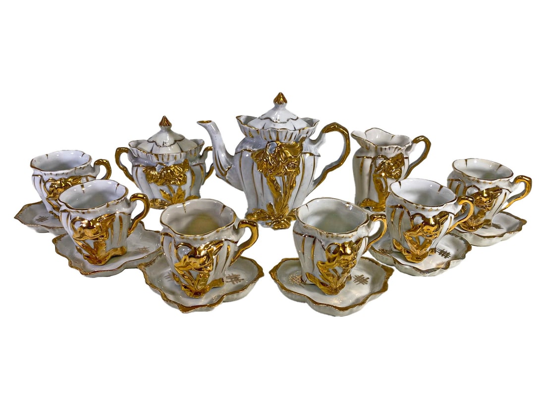 Vintage Teapot 15 pcs Porcelain Set (1 of 7)