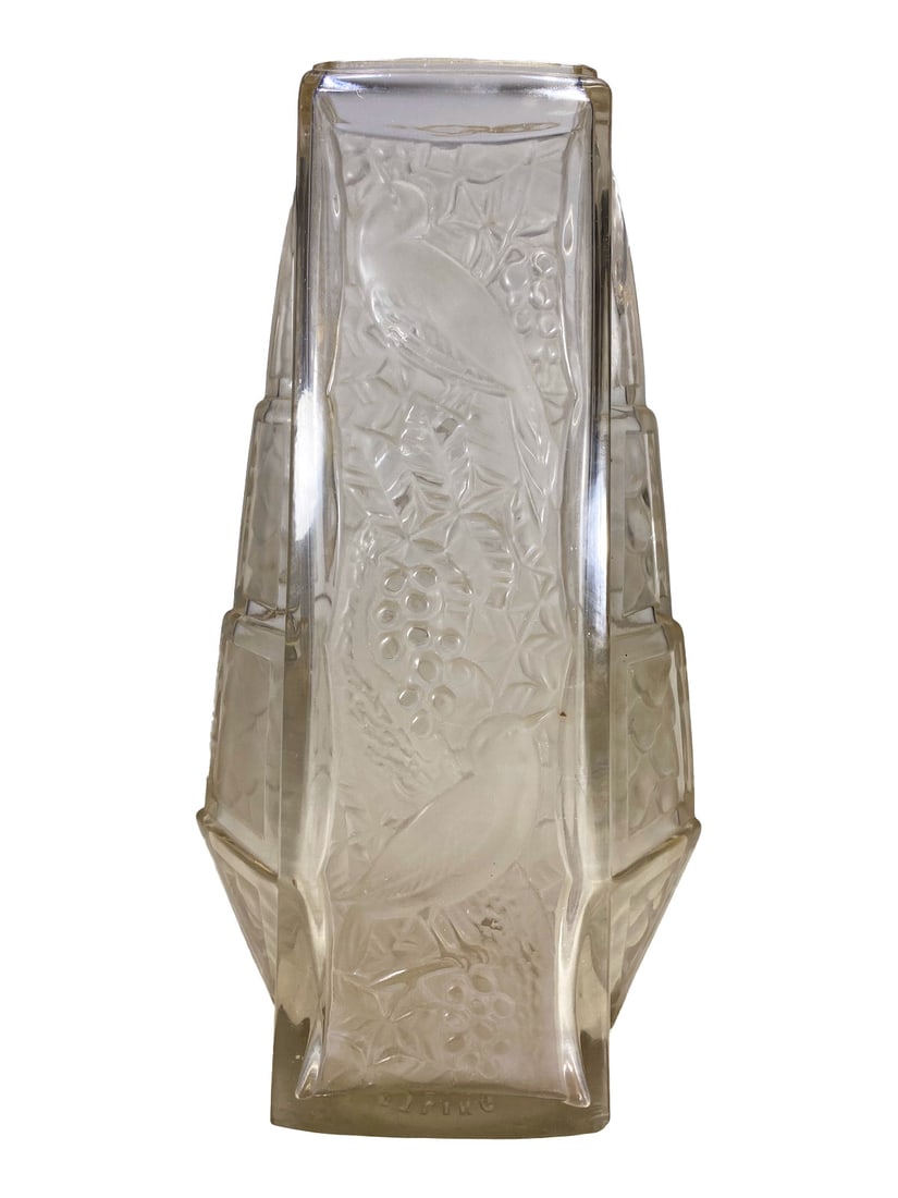 Etling, France Art Deco Glass Vase: Etling, France Art Deco Glass Vase. 11 1/2 x 6 1/4 x 3 3/4 in.Local Pick up call one day before to make an appointment. TO SHIP THIS ITEM IN USA OR INTERNATIONAL, PLEASE CONTACT THE SHIPPERS : 1) UPS