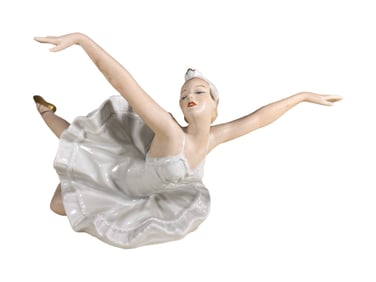 Wallendorf, Germany Ballerina Porcelain Statue