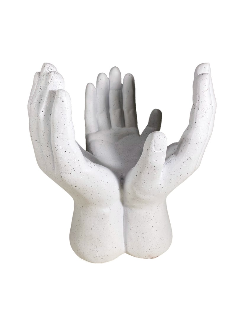 3 Hands Plaster Sculpture: 3 Hands Plaster Sculpture. 7 x 6 3/8 in.Local Pick up call one day before to make an appointment. TO SHIP THIS ITEM IN USA OR INTERNATIONAL, PLEASE CONTACT THE SHIPPERS : 1) UPS store1937- David Reise