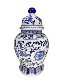 Chinese Blue & White Porcelain Jar