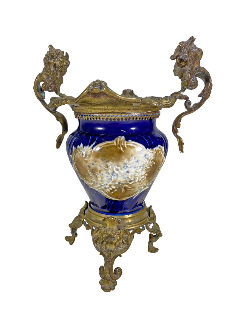 Antique French Bronze & Porcelain Urn: Antique French Bronze & Porcelain Urn. 8 7/8 x 7 in.Local Pick up call one day before to make an appointment. TO SHIP THIS ITEM IN USA OR INTERNATIONAL, PLEASE CONTACT THE SHIPPERS : 1) UPS store1937-
