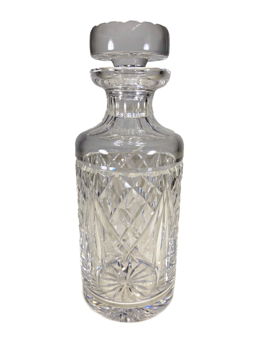 Vintage Waterford Crystal Bottle: Vintage Waterford Crystal Bottle. 9 1/4 x 3 1/2 in.Local Pick up call one day before to make an appointment. TO SHIP THIS ITEM IN USA OR INTERNATIONAL, PLEASE CONTACT THE SHIPPERS : 1) UPS store1937- 