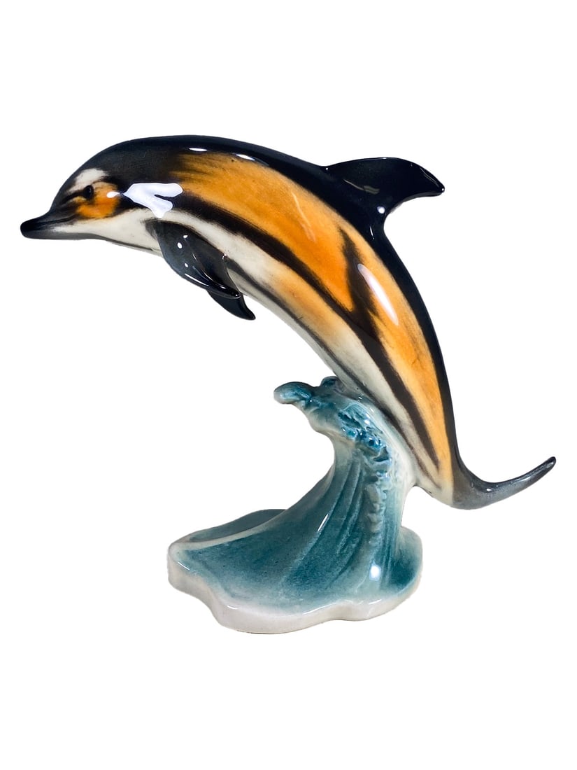 Goebel, Germany Dolphin Porcelain Fig: Goebel, Germany Dolphin Porcelain Fig. 4 3/8 x 5 7/8 x 2 3/4 in.Local Pick up call one day before to make an appointment. TO SHIP THIS ITEM IN USA OR INTERNATIONAL, PLEASE CONTACT THE SHIPPERS : 1) UP