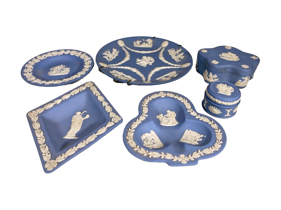6 Wedgwood, England Jasperware Porcelain pcs (1 of 7)