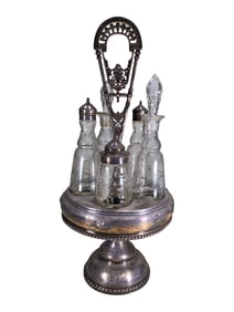 Willcox Silverplate Co. Victorian Cruet