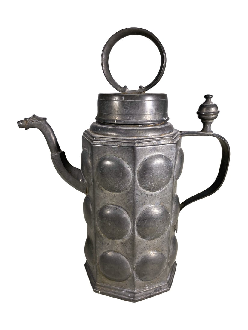 Antique European Etain Octogonal Jug: Antique European Etain Octogonal Jug. 9 x 7 1/2 x 3 1/2 in.Local Pick up call one day before to make an appointment. TO SHIP THIS ITEM IN USA OR INTERNATIONAL, PLEASE CONTACT THE SHIPPERS : 1) UPS sto
