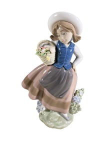 Lladro Sweet Scent Porcelain Statue