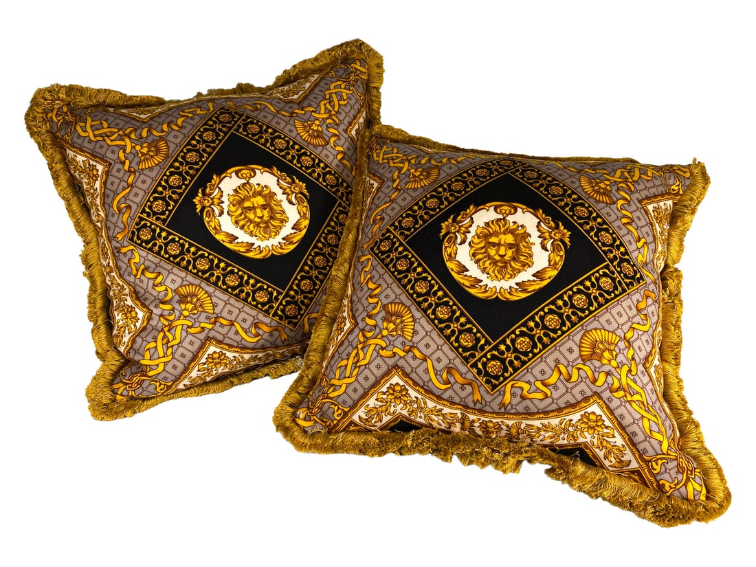 Versace Lion Pattern Set of 2 Pillows: Versace Lion Pattern Set of 2 Pillows. 15 x 15 x 5 1/2 in.Local Pick up call one day before to make an appointment. TO SHIP THIS ITEM IN USA OR INTERNATIONAL, PLEASE CONTACT THE SHIPPERS : 1) UPS stor