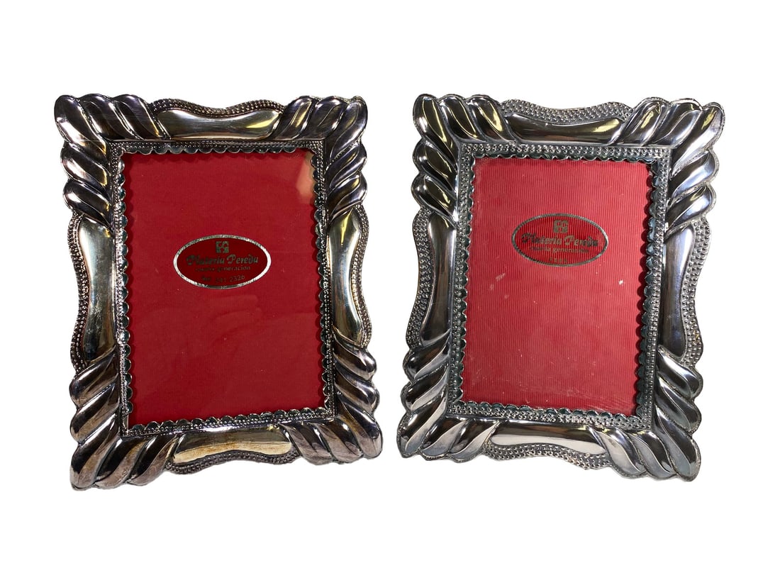 2 Plateria Pereda, Peru 950 Silver Picture Frames: 2 Plateria Pereda, Peru 950 Silver Picture Frames. 9 1/2 x 7 1/2 in. Pic size: 6 5/8 x 4 3/4 in.Good condition. Local Pick up call one day before to make an appointment. TO SHIP THIS ITEM IN USA OR IN