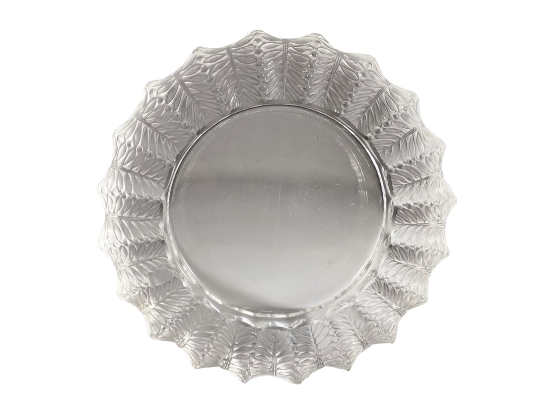 Lalique, France Jamaique Frosted Crystal Ashtray: Lalique, France Jamaique Frosted Crystal Ashtray. 1 1/8 x 5 1/2 in.One chip. Local Pick up call one day before to make an appointment. TO SHIP THIS ITEM IN USA OR INTERNATIONAL, PLEASE CONTACT THE SHI