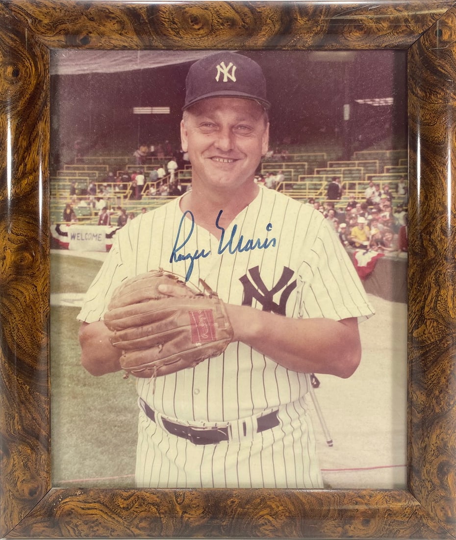 Roger Maris NY Yankees Player Printed Photo: Roger Maris NY Yankees Player Printed Photo, we are not sure if the signature is original. 11 1/2 x 9 1/4 x 3/4 in framed.Good condition. Local Pick up call one day before to make an appointment. TO S