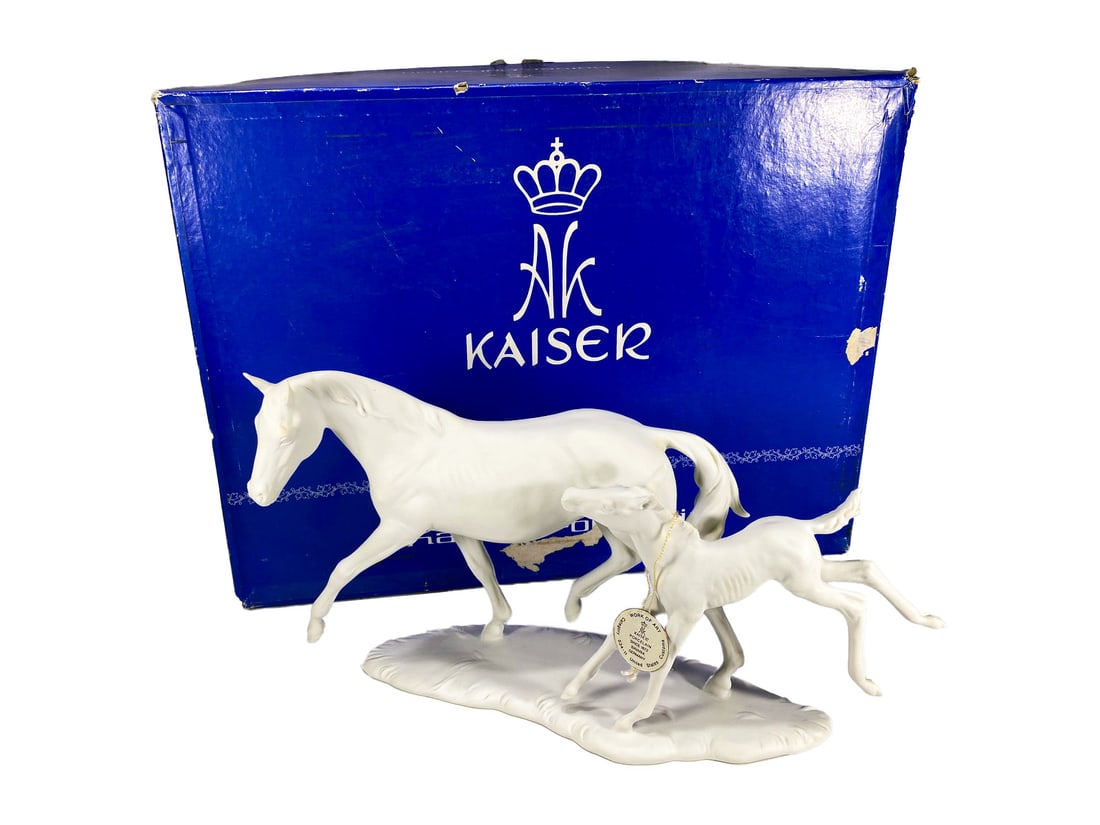 Kaiser, West Germany by G. Bochmann Mare & Foal Porcelain Fig (1 of 9)