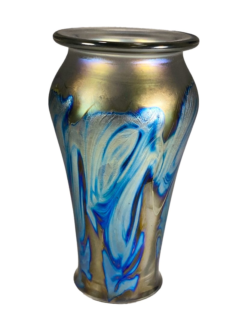 David LOTTON Art Glass Small Vase: David LOTTON Art Glass Small Vase. 3 1/2 x 1 7/8 in.Good condition. Local Pick up call one day before to make an appointment. TO SHIP THIS ITEM IN USA OR INTERNATIONAL, PLEASE CONTACT THE SHIPPERS : 1