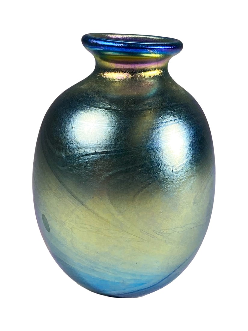 Charles LOTTON Art Glass Small Vase: Charles LOTTON Art Glass Small Vase. 2 1/2 x 1 3/4 in.Good condition. Local Pick up call one day before to make an appointment. TO SHIP THIS ITEM IN USA OR INTERNATIONAL, PLEASE CONTACT THE SHIPPERS :
