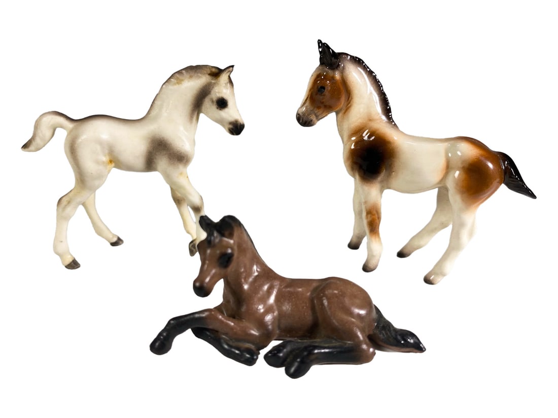 Vintage Set of 3 Foal Porcelain Fig (1 of 7)