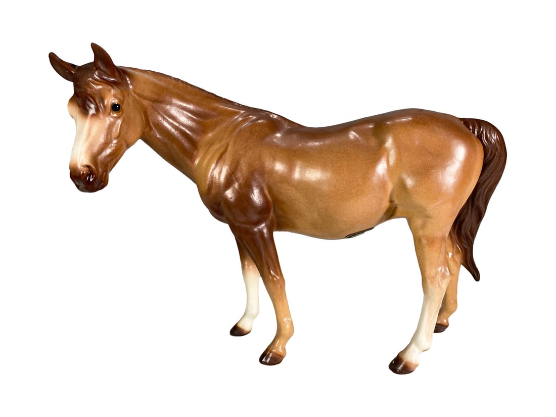 Hagen Renaker Forever Amber Mare Ceramic Fig: Hagen Renaker Forever Amber Mare Ceramic Fig by Maureen Love. 5 x 6 3/4 x 2 3/4 in.Good condition. Local Pick up call one day before to make an appointment. TO SHIP THIS ITEM IN USA OR INTERNATIONAL,