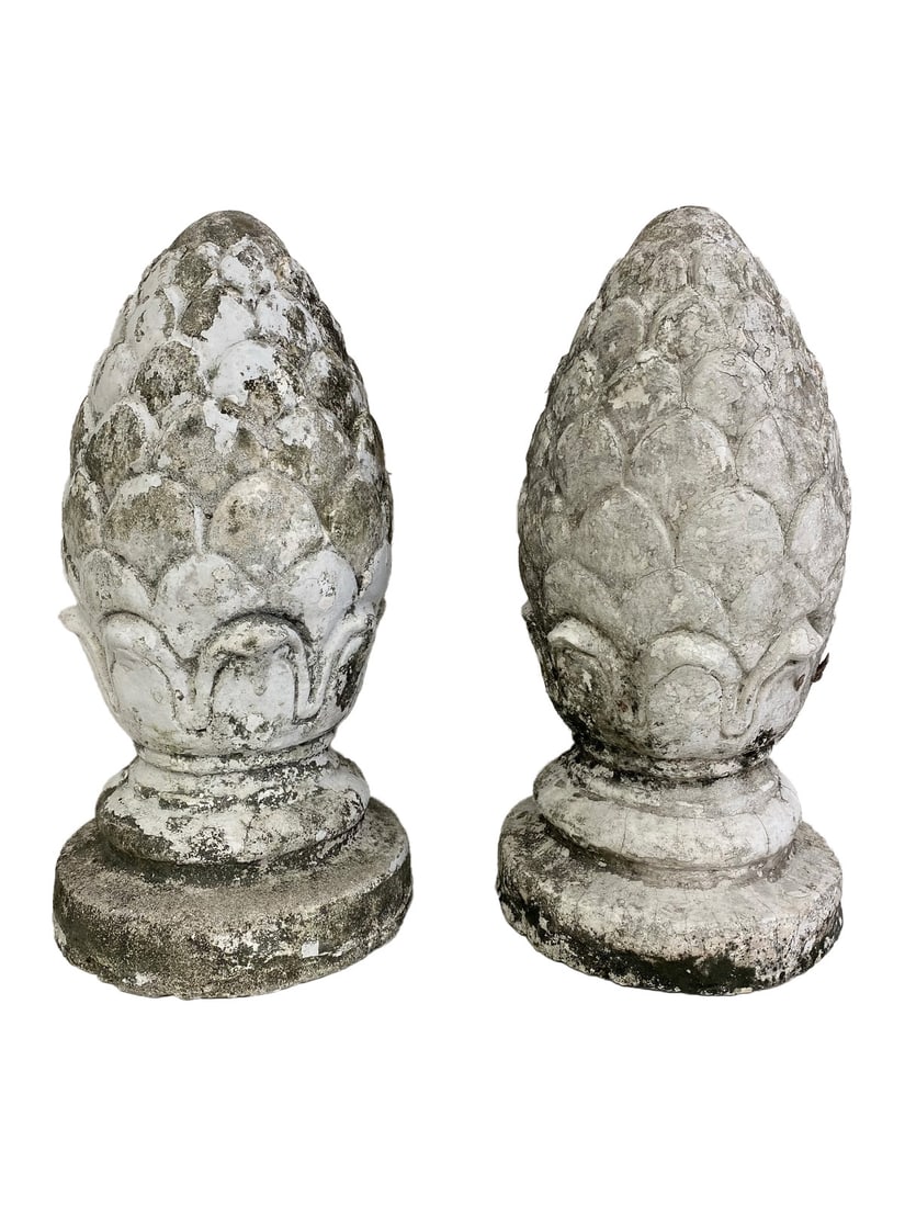 Pair of Vintage Colonial Garden Concrete Finials (1 of 4)