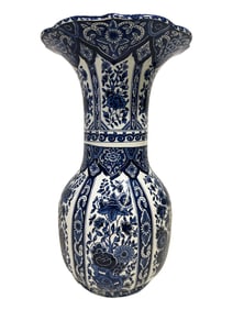 Delfts Royal Sphynx, Holland Porcelain Urn
