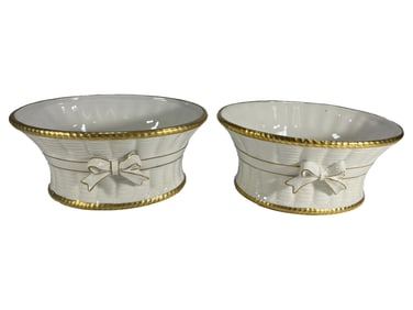A Mottahedeh Design, Italy Pair of Porcelain Bowls