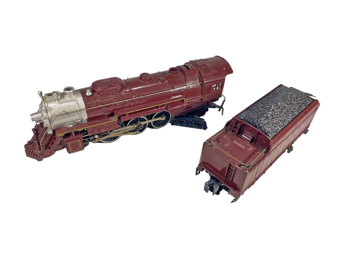 Vintage Locomotive & Wagon by Lionel Toys: Vintage Locomotive & Wagon by Lionel Toys. 3 1/2 x 12 x 2 1/2 in and 3 1/4 x 8 3/8 x 2 1/2 in. Weight: 6 pounds.Good condition. Local Pick up call one day before to make an appointment. TO SHIP THIS I