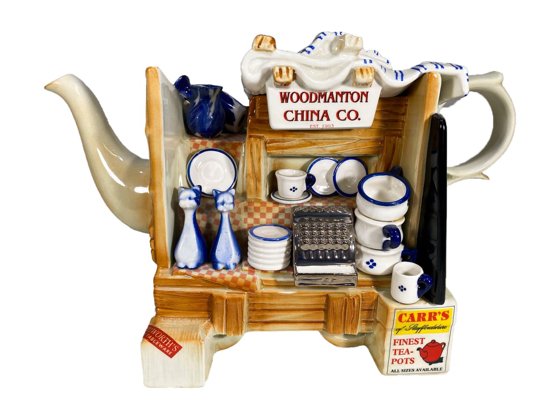 Paul Cardew, England Limited Edition Woodmanton Teapot: Paul Cardew, England Limited Edition Woodmanton Teapot. 8 x 12 3/8 x 5 7/8 in.Good condition. Local Pick up call one day before to make an appointment. TO SHIP THIS ITEM IN USA OR INTERNATIONAL, PLEAS