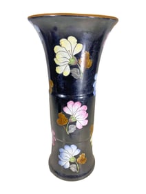 Vintage Chinese Qianlong Porcelain Vase