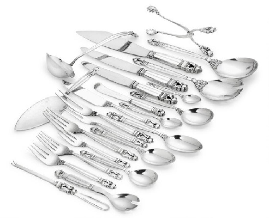 Johan Rohde: "Acorn"/"Kongemønster". Sterling silver: "Acorn"/"Kongemønster". Sterling silver cutlery. Georg Jensen after 1945. Designed 1915. Weight excluding pieces with steel 3920 gr. (108) Artist: Johan Rohde (b. Randers 1856, d. Hellerup 1935)