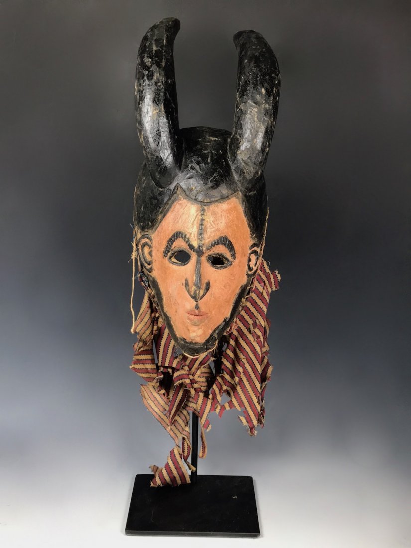 Guru Mask with base (1 of 6)