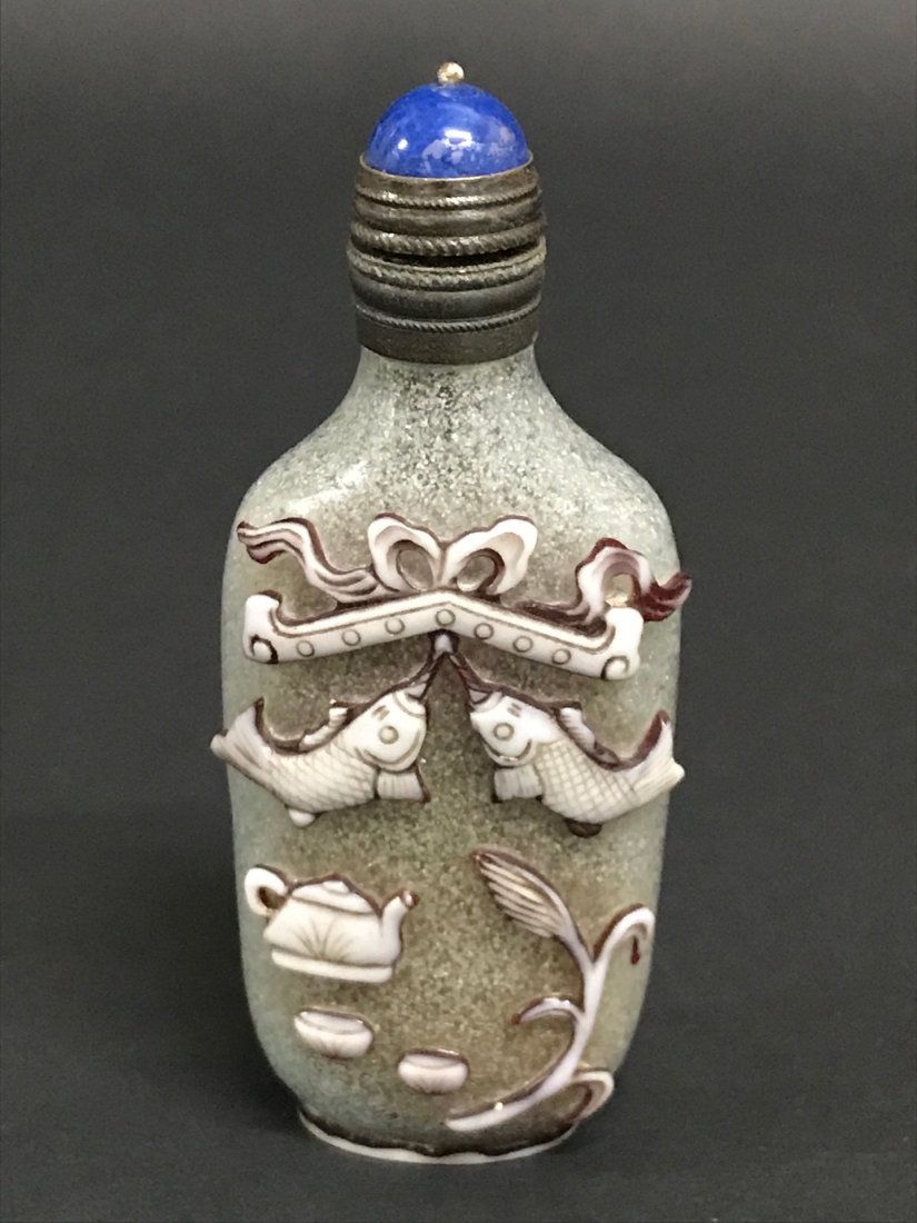 Overlay Peking Glass Snuff Bottle (1 of 6)