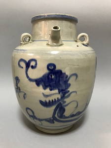 Oil Cans & Oil Bottles