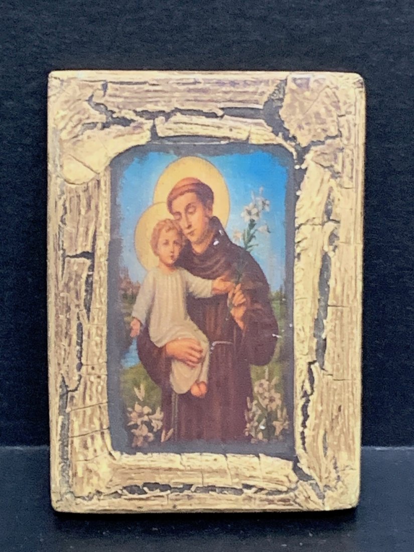 Saint Anthony de Padua: Carved Wood Religious Saint Anthony de Padua Icon. The dimension 755 inches high x 4 inches wide. The packing and shipping cost with insurance for domestic is $25.00 flat rate shipping within the Cont