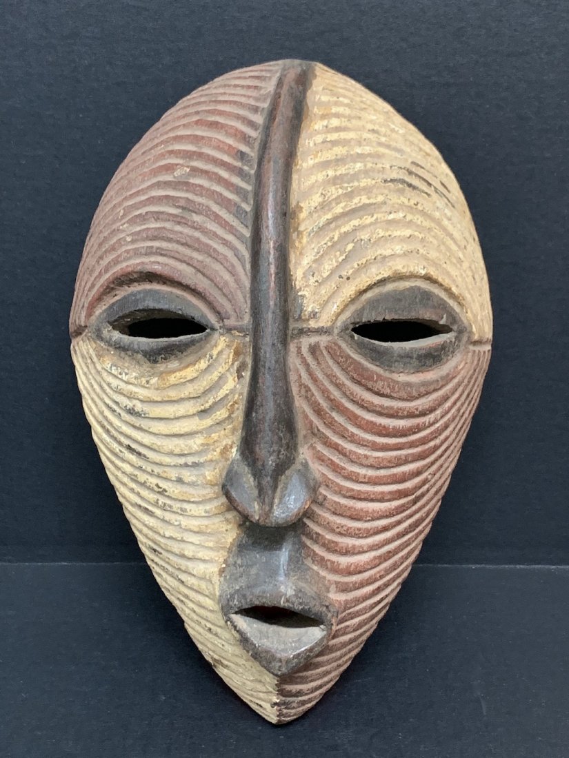 Luba Mask (1 of 6)