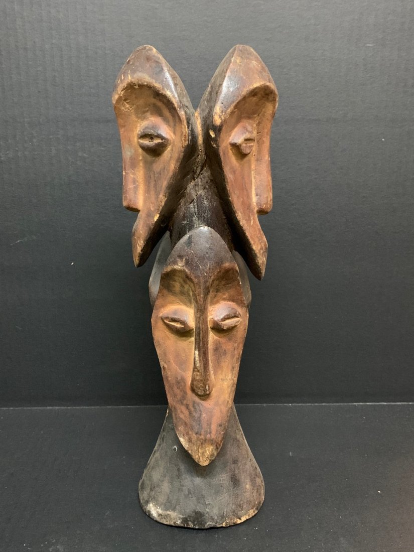 Multiple Lega Face Statue (1 of 5)