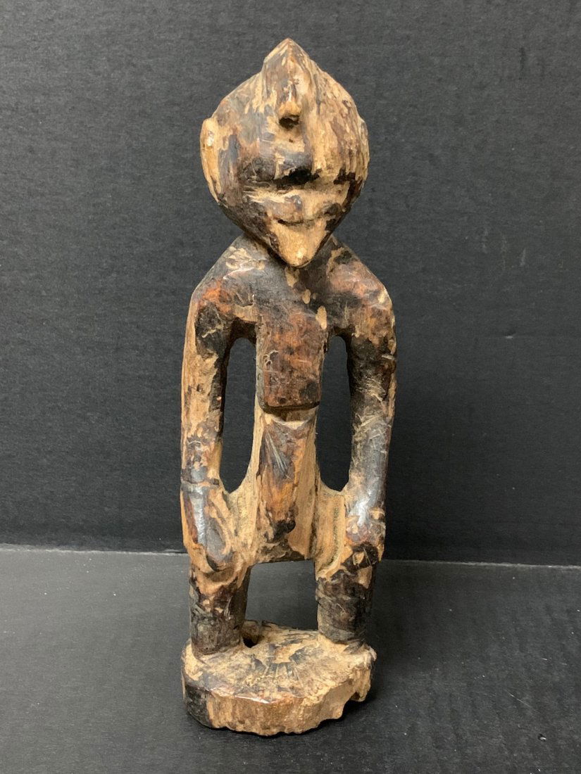 Fang Statue (1 of 5)