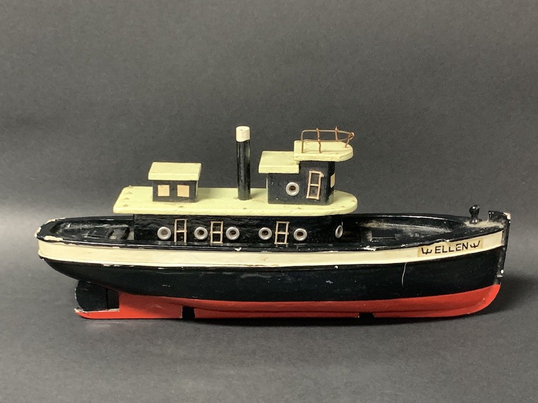 Folk art Painted Wooden Boat (1 of 7)