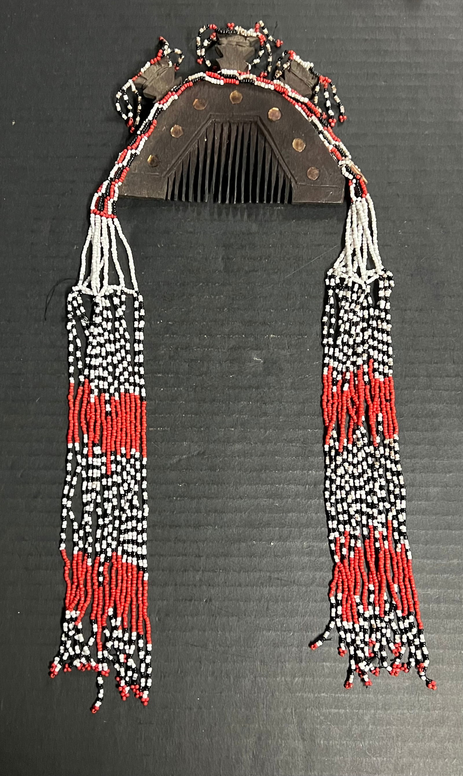 Philippine Tboli Tribe Beaded Comb Headdress-Mindanao: Tribal Art Philippine Tboli Tribe Beaded Comb Headdress-Mindanao. The dimension is 14 inches high x 7 inches wide. Please be aware that some of the items are vintage, secondhand, old ages, antiques an