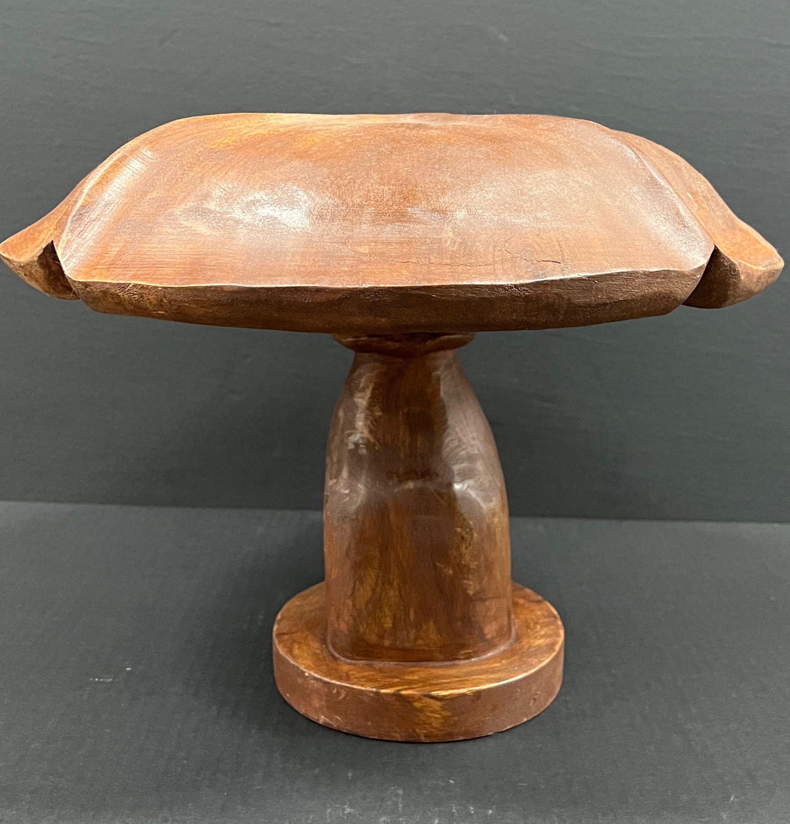 Large Carved Wood Mushroom Sculpture: Folk Art Large Carved Wood Mushroom Sculpture. The dimension is 12.5 inches high x 16 inches wide. Please be aware that some of the items are vintage, secondhand, old ages, antiques and may have a def
