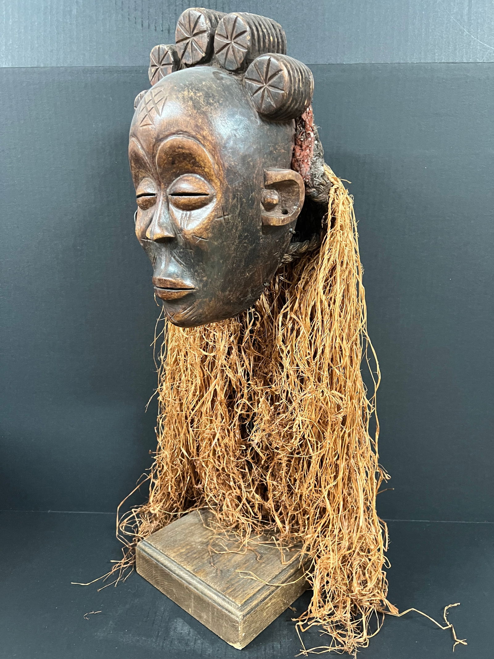 Chokwe Statue with Stand - 7