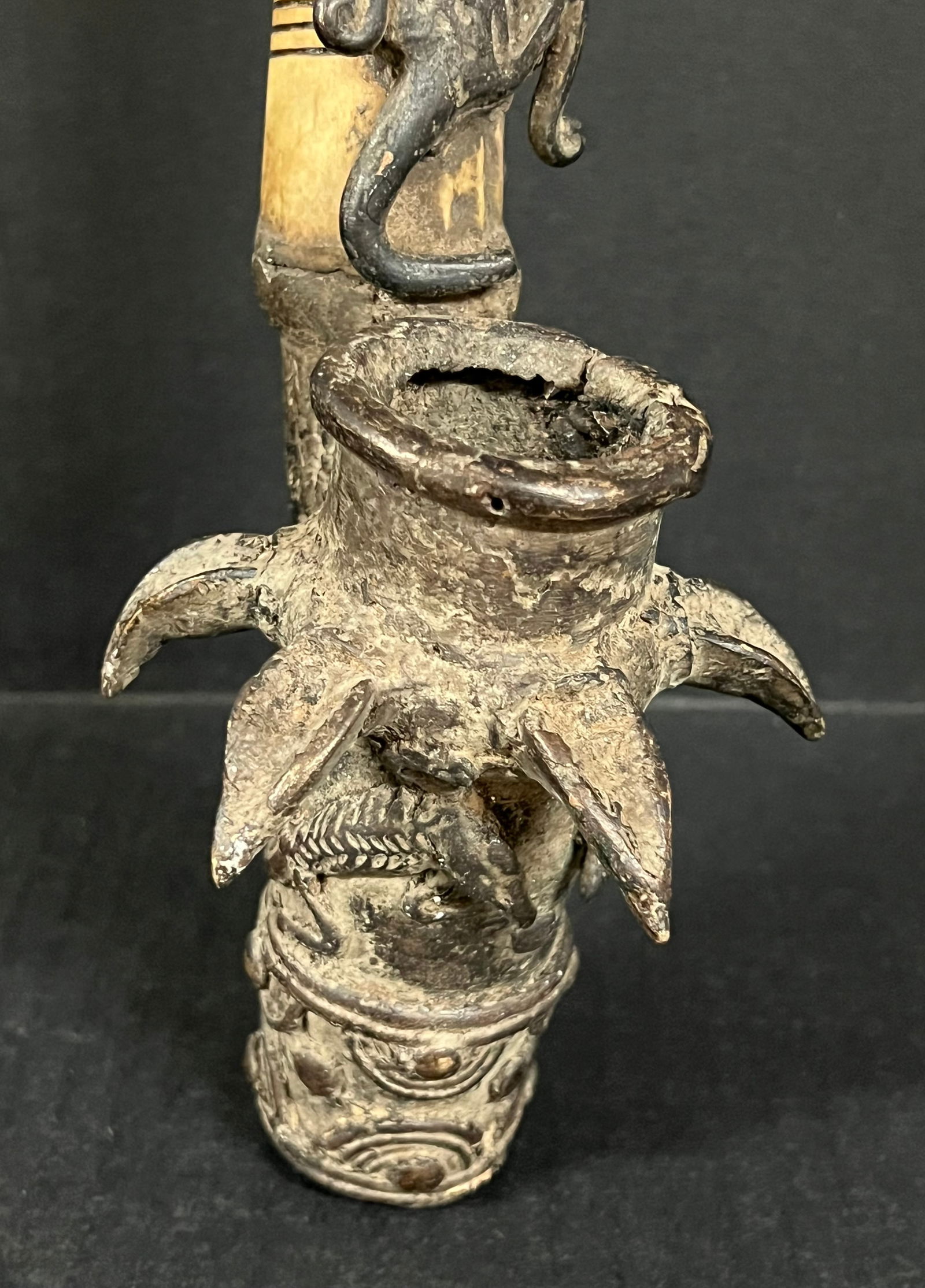 Chokwe Bronze and Bone Pipe - 8