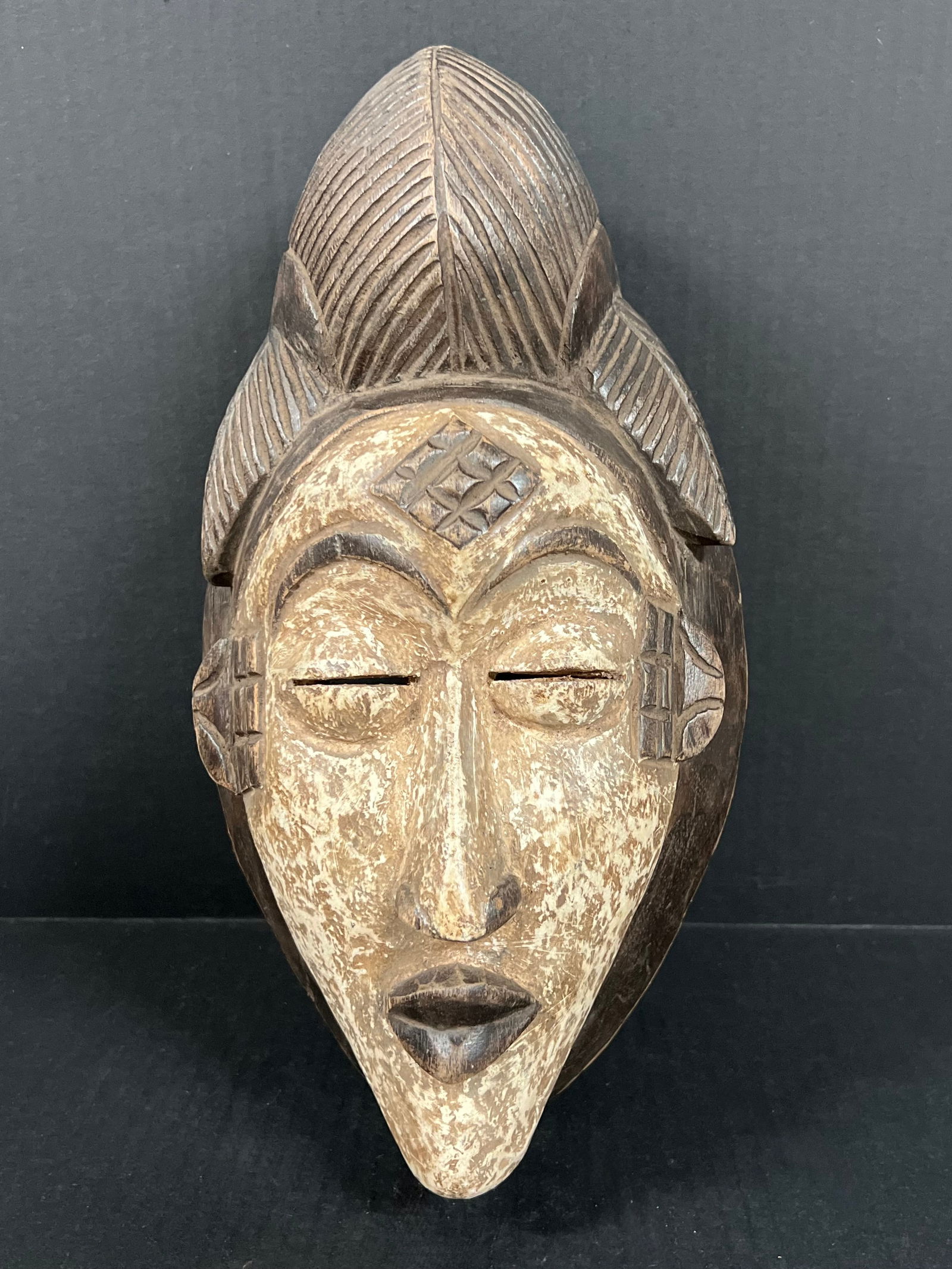 Punu Mask (1 of 8)