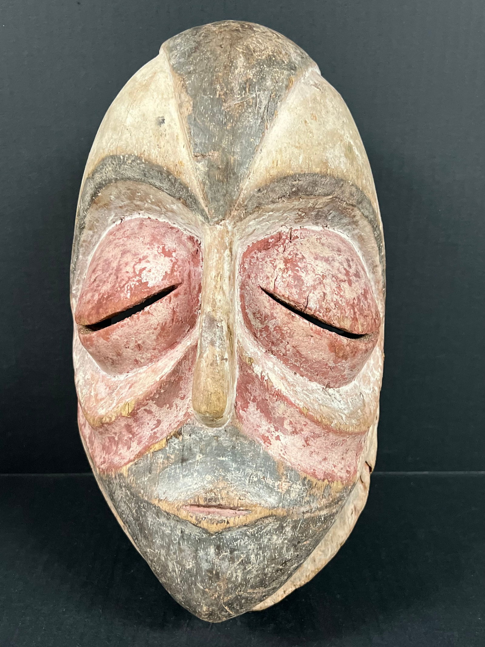 Bacongo Mask (1 of 8)